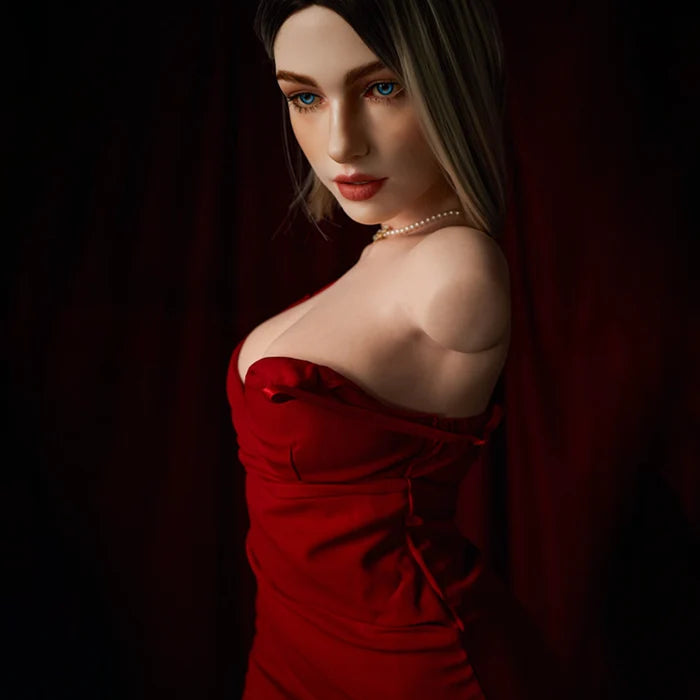 Ingrid: Silicone Torso with Head 18.5kg (40.8lb) Movable Jaw & Hyper-Realism